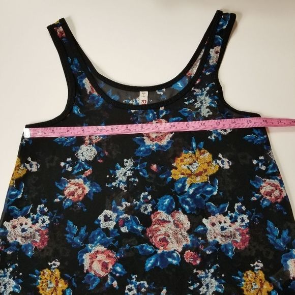 MUDD Floral Semi Sheer tank - Picture 3 of 4